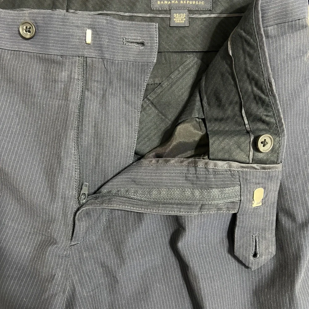 Banana Republic Mens Dress Pants‎ Size 35x32 Pinstripe Navy Flat Front